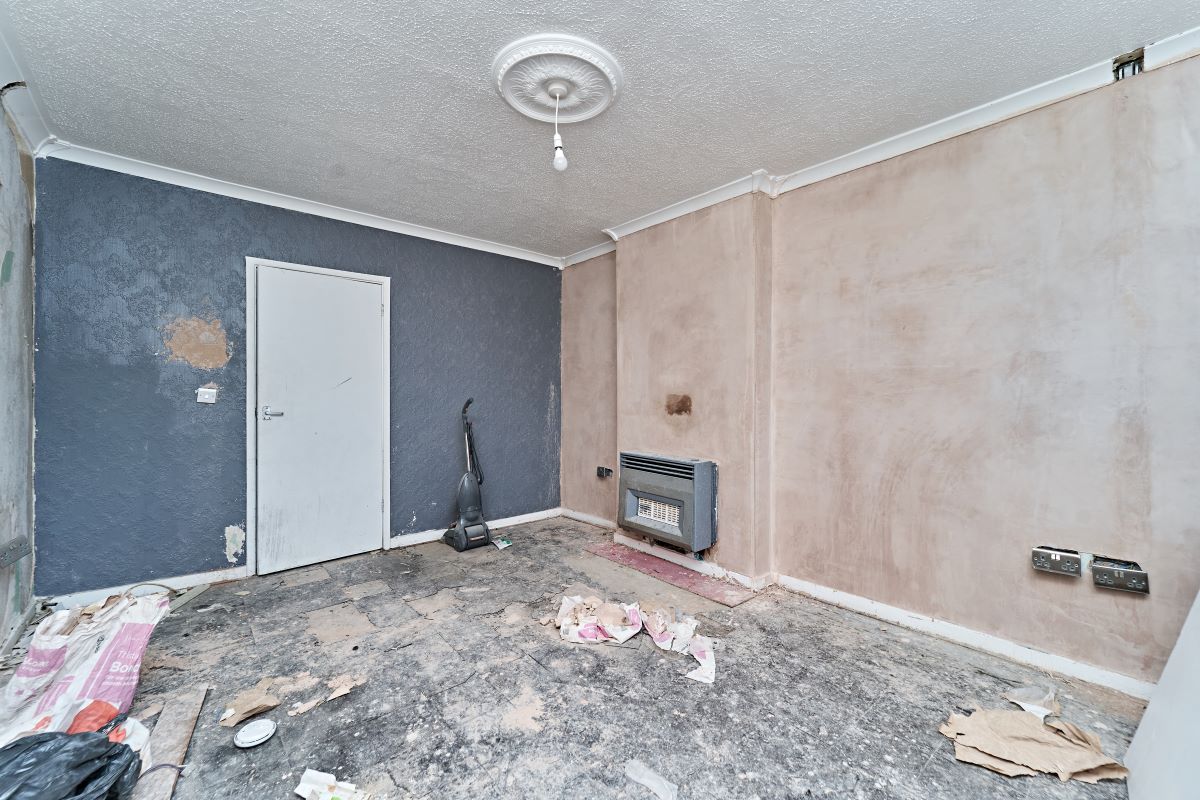 41 Cornwall Drive, Brimington, Chesterfield, Derbyshire, S43 1EF