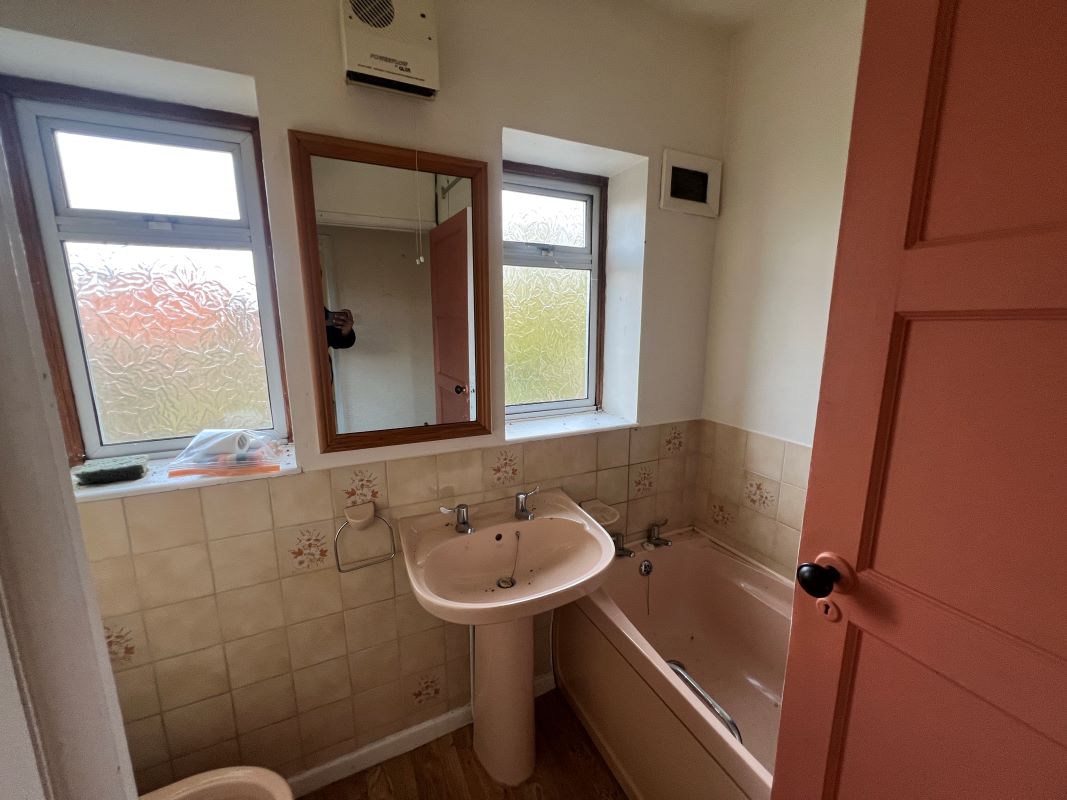 18 Aston Road, Wem, Shrewsbury, SY4 5BA