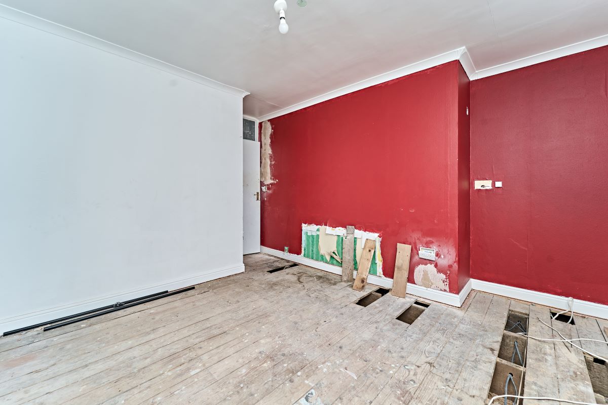 41 Cornwall Drive, Brimington, Chesterfield, Derbyshire, S43 1EF