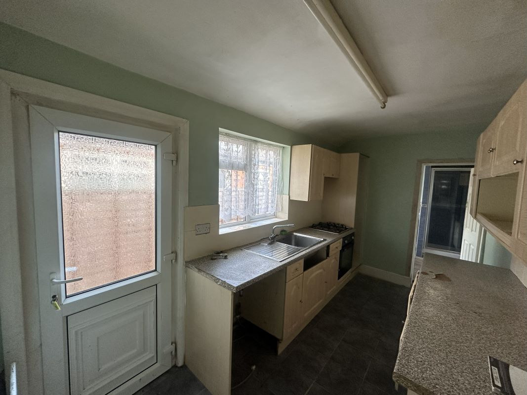 121 Wootton Street, Bedworth, CV12 9DY