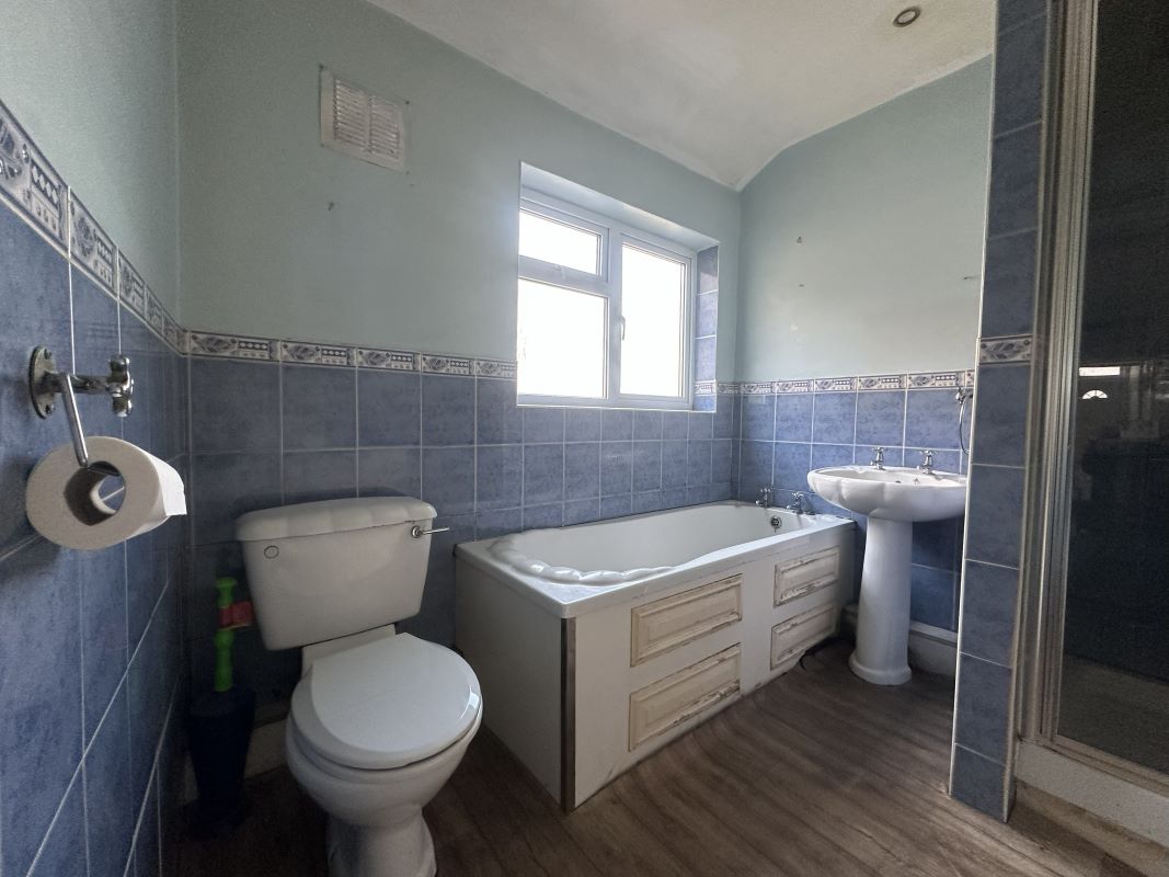 121 Wootton Street, Bedworth, CV12 9DY