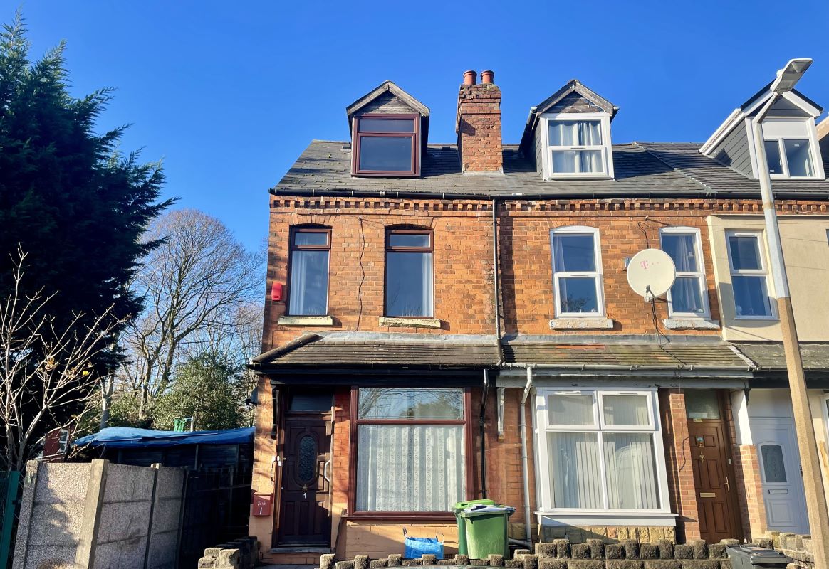 3 Bedroom end terraced property in Smethwick