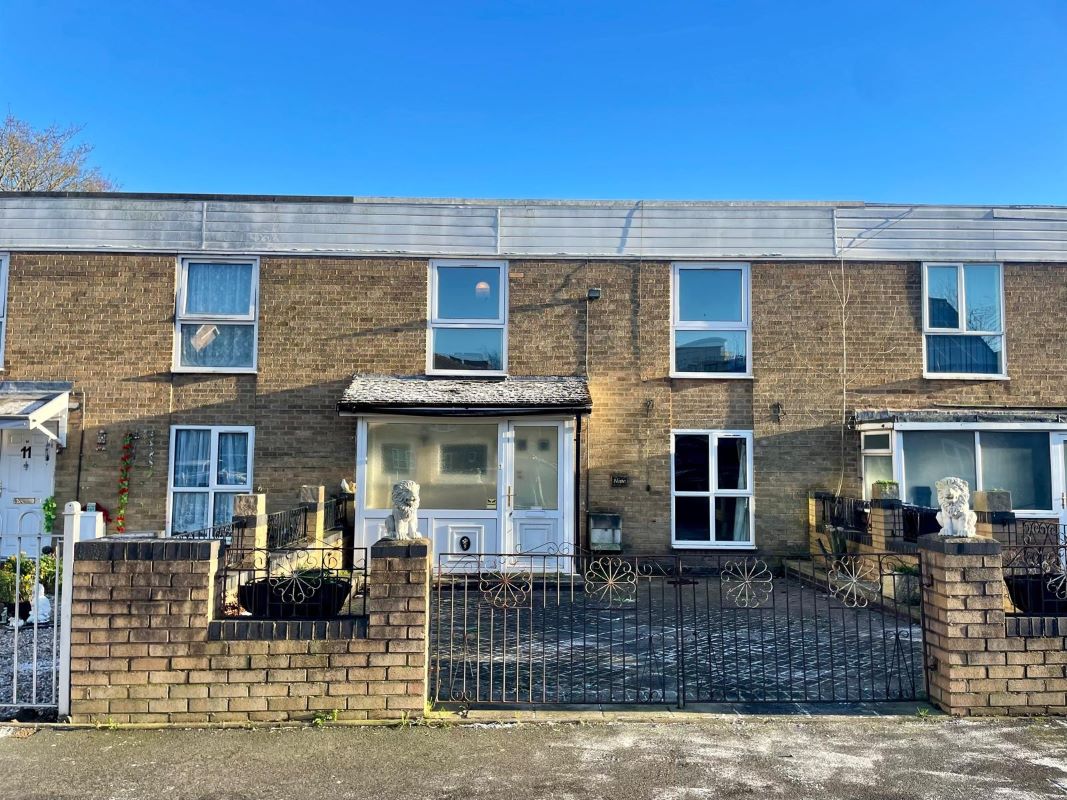 4 bedroom mid terraced property in Birmingham