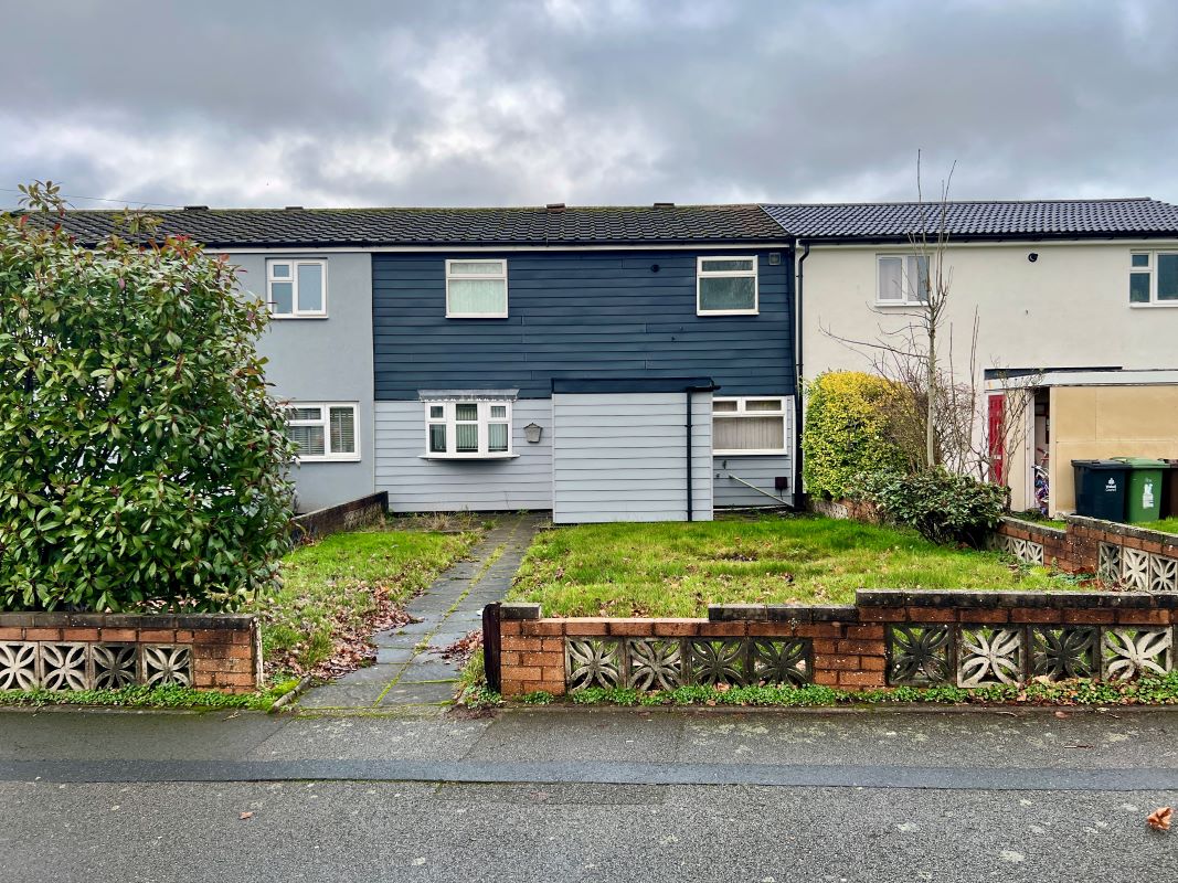 3 bedroom mid terraced property in Bloxwich