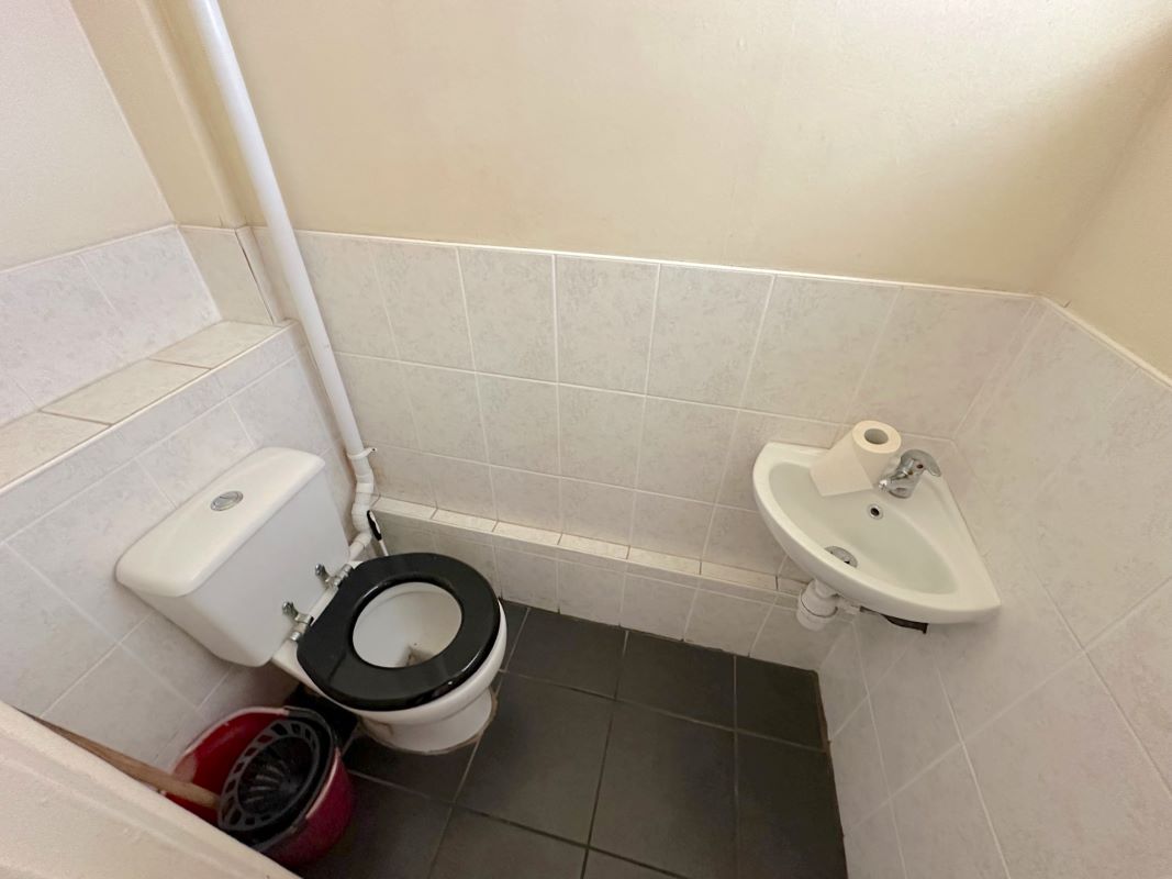 9 Astbury Close, Wolverhampton, WV1 2DD