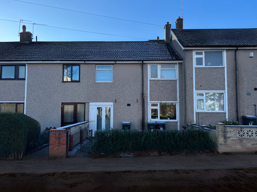 3 bedroom mid terraced house in Coventry