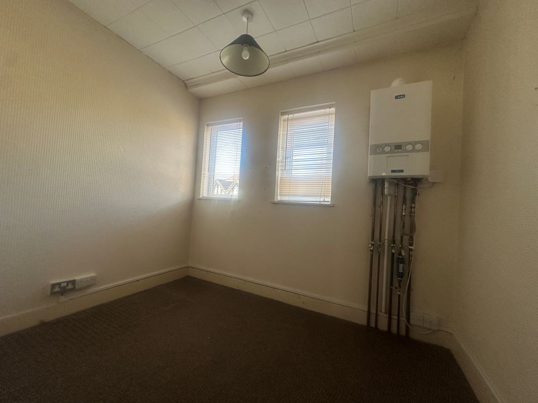 52 Malton Road, Nottingham, NG5 1EG