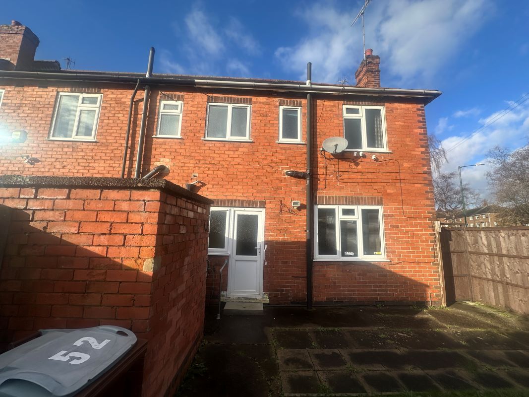 52 Malton Road, Nottingham, NG5 1EG