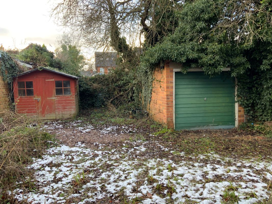 30 Finchfield Road West, Wolverhampton, WV3 8AZ