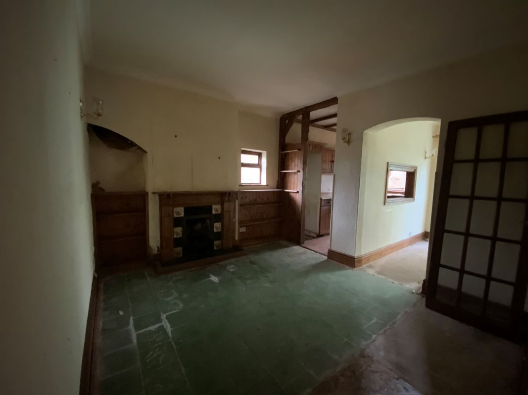 30 Finchfield Road West, Wolverhampton, WV3 8AZ