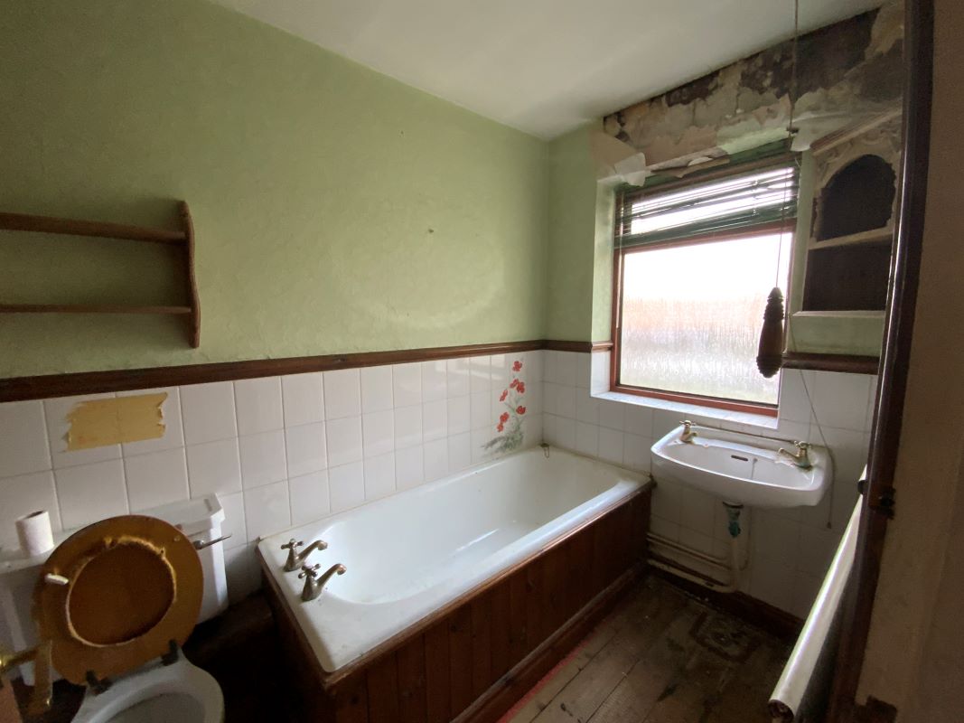 30 Finchfield Road West, Wolverhampton, WV3 8AZ