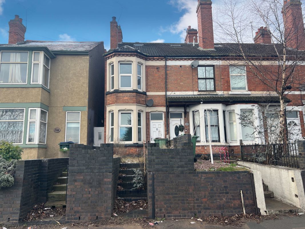 3 bedroom Victorian end terraced house in Coventry