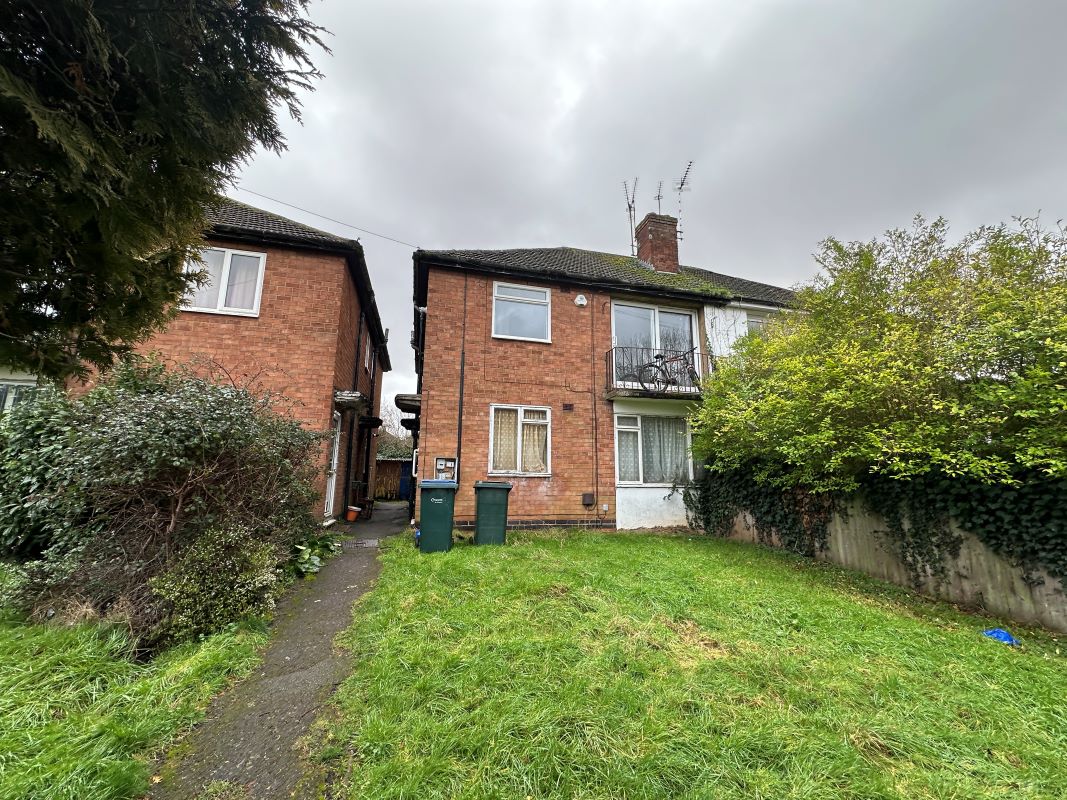 2 bedroom maisonette in Coventry