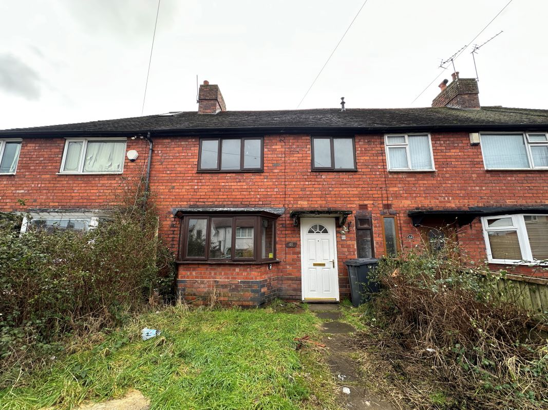 3 bedroom mid terraced house in Coventry
