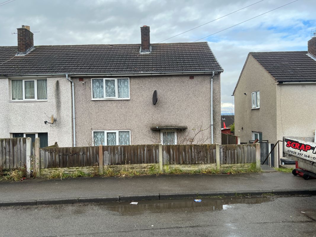 3 bedroom end terraced house in Bolsover, Chesterfield