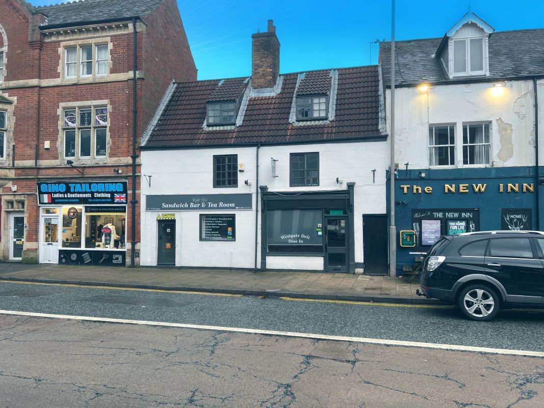 Retail premises in Mansfield