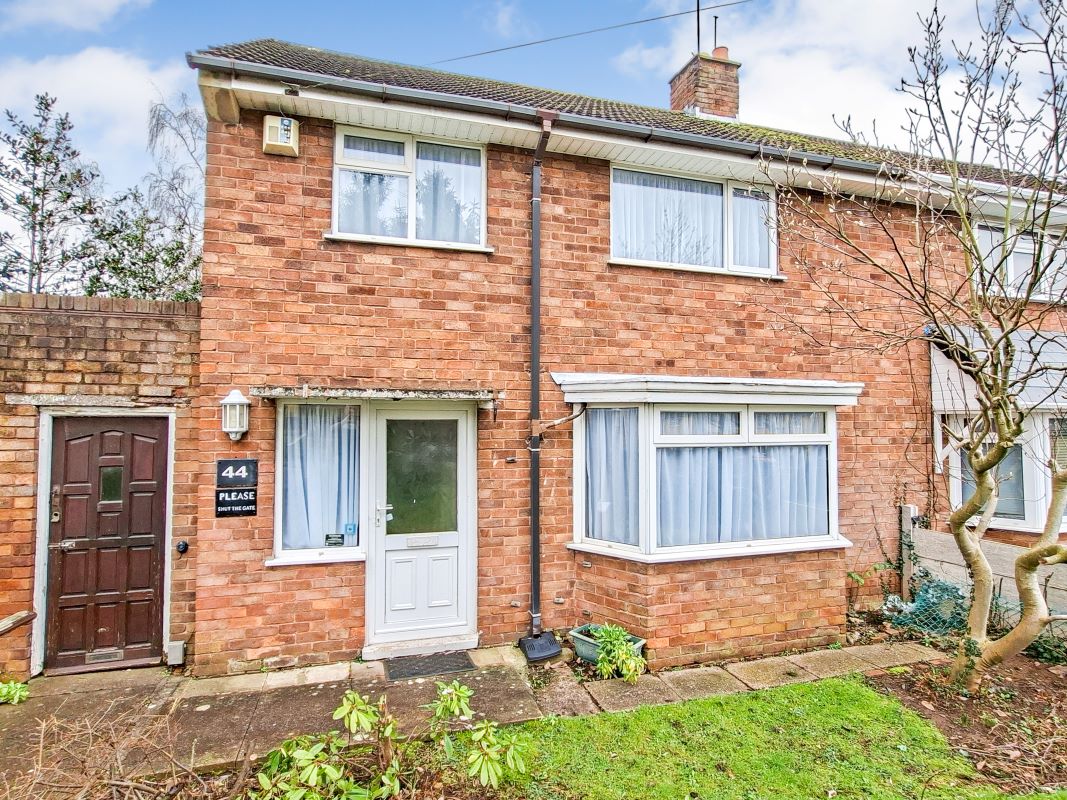 3 bedroom semi detached house in Stafford