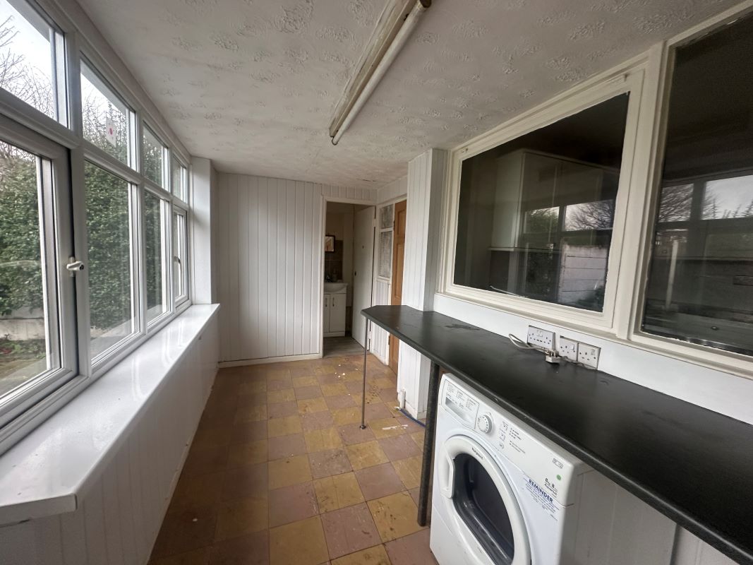 1 Holly Bush Lane, Amblecote, Stourbridge, DY8 4HH