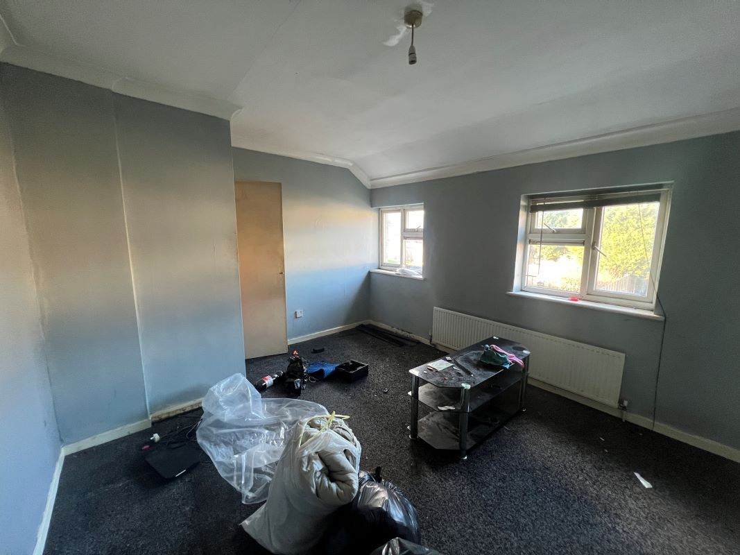 22 Chase Road, Brownhills, Walsall, WS8 6JD