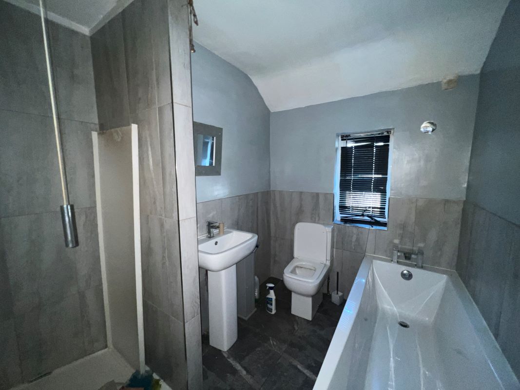 22 Chase Road, Brownhills, Walsall, WS8 6JD