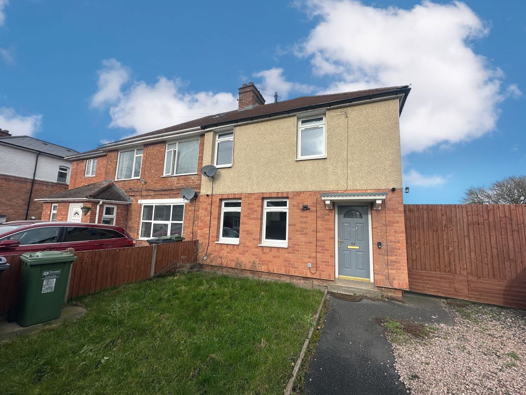 3 Bedroom semi detached property in Merrimans Hill