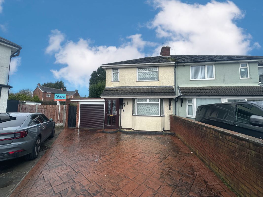 3 bedroom semi detached property in Wolvehampton