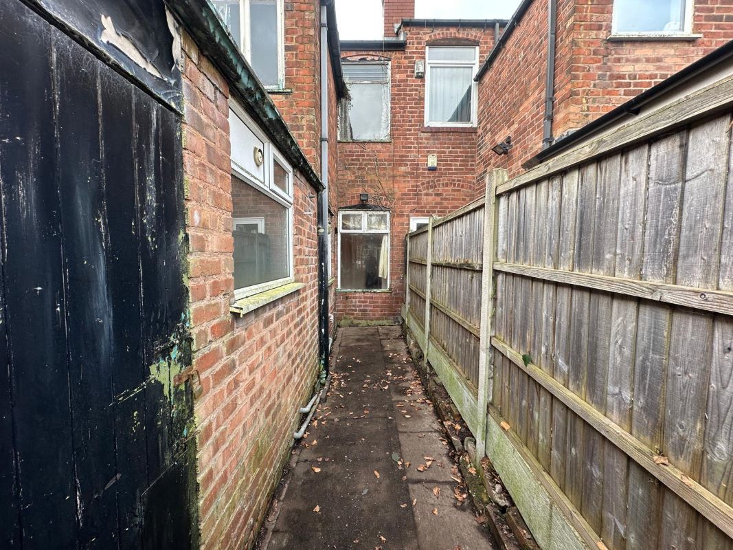 18 Cornwall Road, Handsworth, Birmingham, B20 2HY