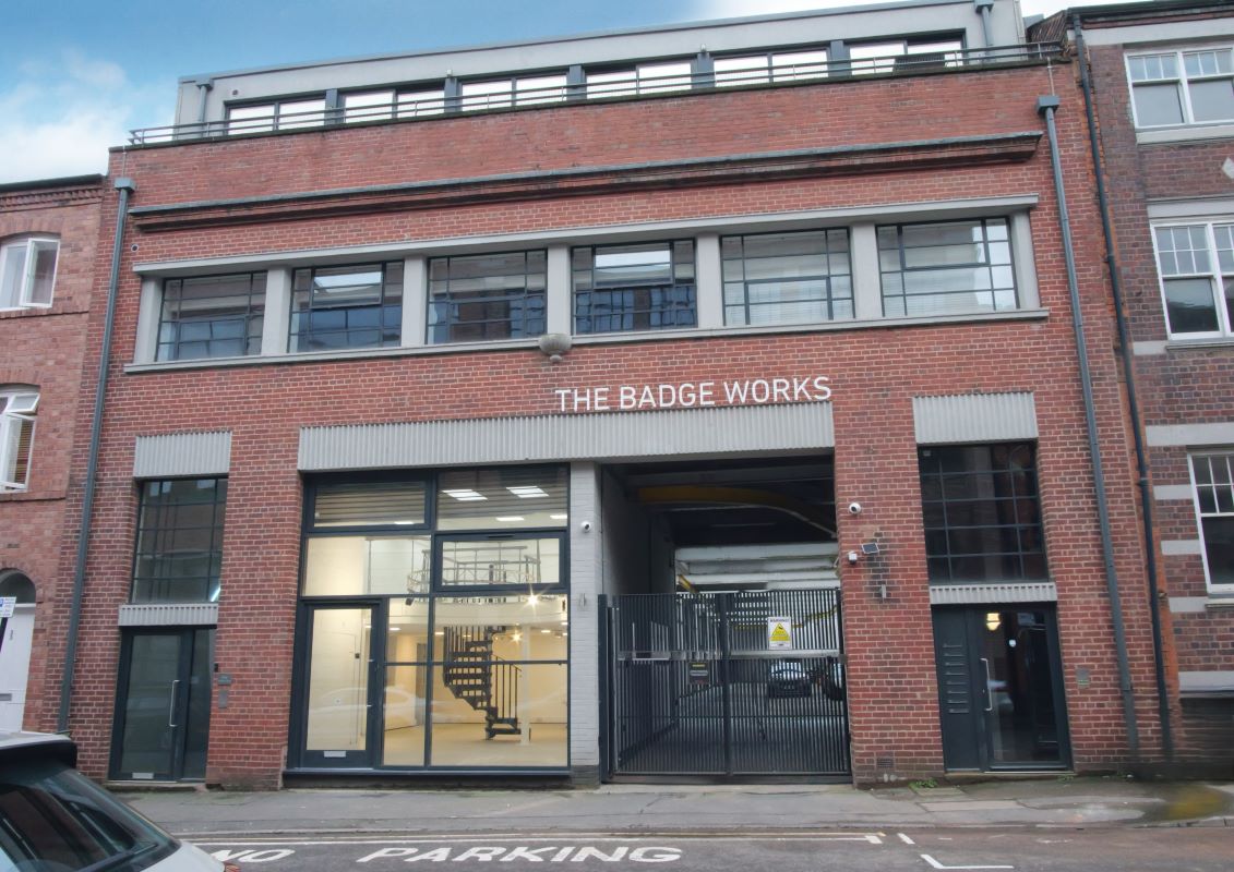 A long leasehold retail/office unit in the Jewellery Quarter, Birmingham