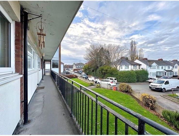 Apartment 6, Grafton House, Olive Avenue, Parkfields, Wolverhampton, WV4 6AQ