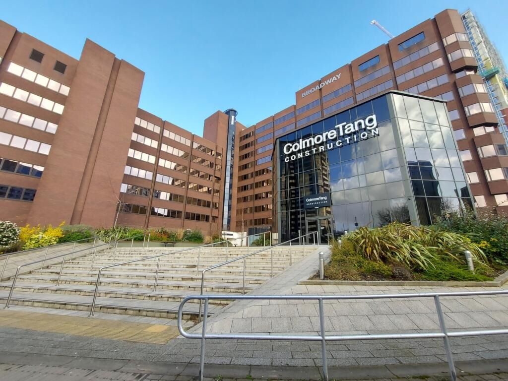 1 bedroom ninth floor apartment in Birmingham City Centre