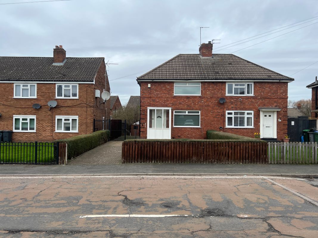 2 bedroom semi detached property in Tipton