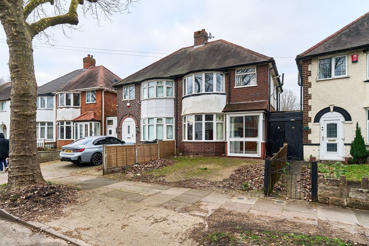 3 bedroom semi detached property in Perry Barr