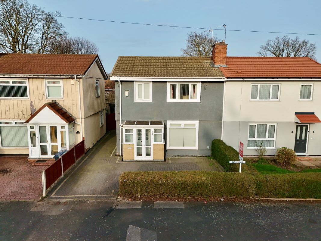 3 bedroom semi detached property in Sheldon