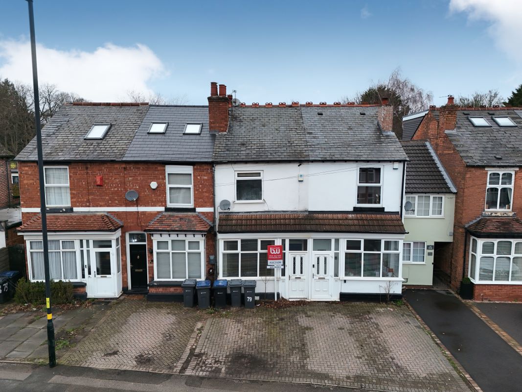 3 bedroom mid terraced property in Sutton Coldfield