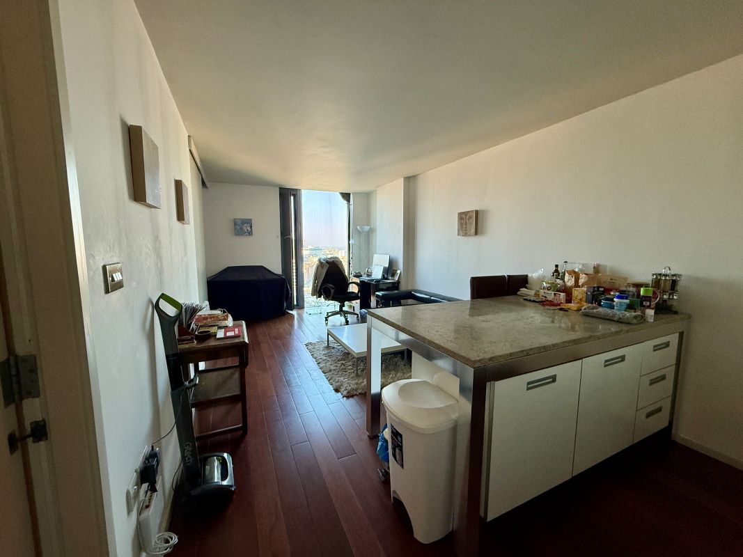 Apartment 2201 Beetham Tower, 10 Holloway Circus Queensway, Birmingham, B1 1BA