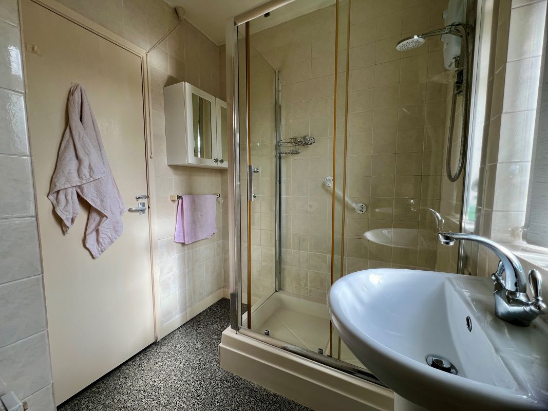 1 Hampshire Road, West Bromwich, B71 2PP