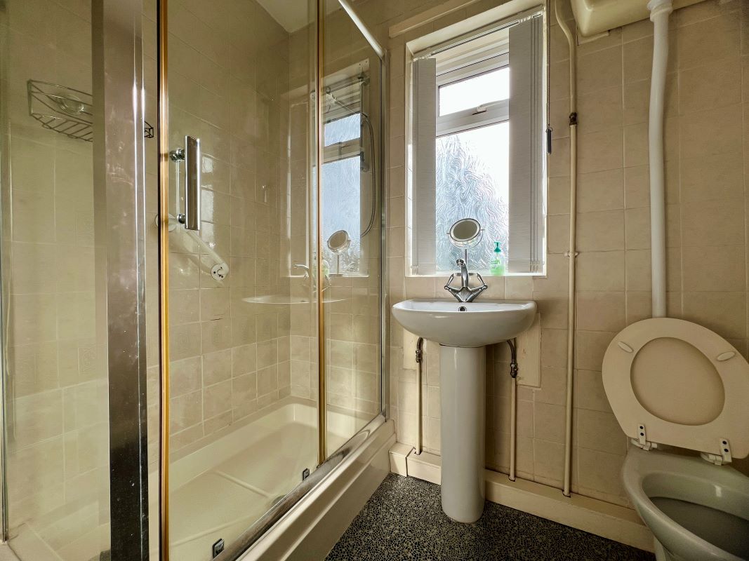 1 Hampshire Road, West Bromwich, B71 2PP