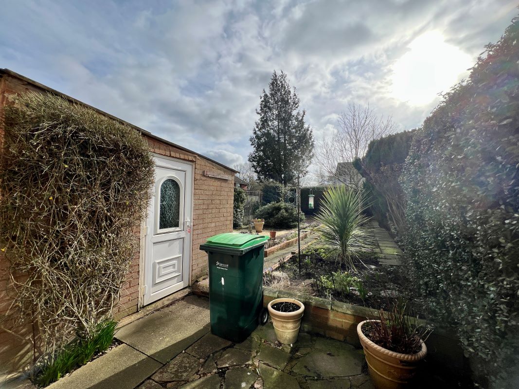 1 Hampshire Road, West Bromwich, B71 2PP