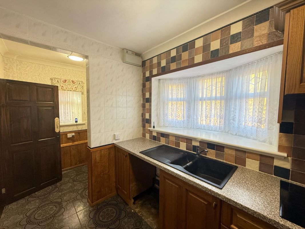 379 City Road, Oldbury, B69 1QT