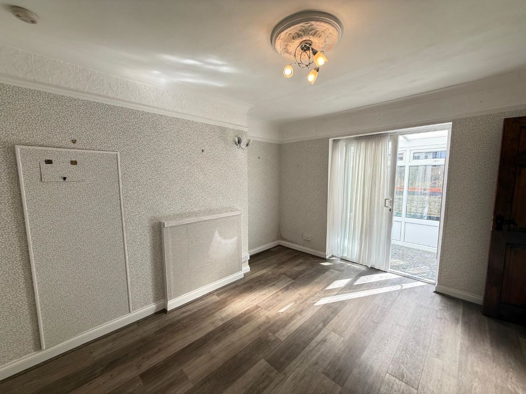 379 City Road, Oldbury, B69 1QT