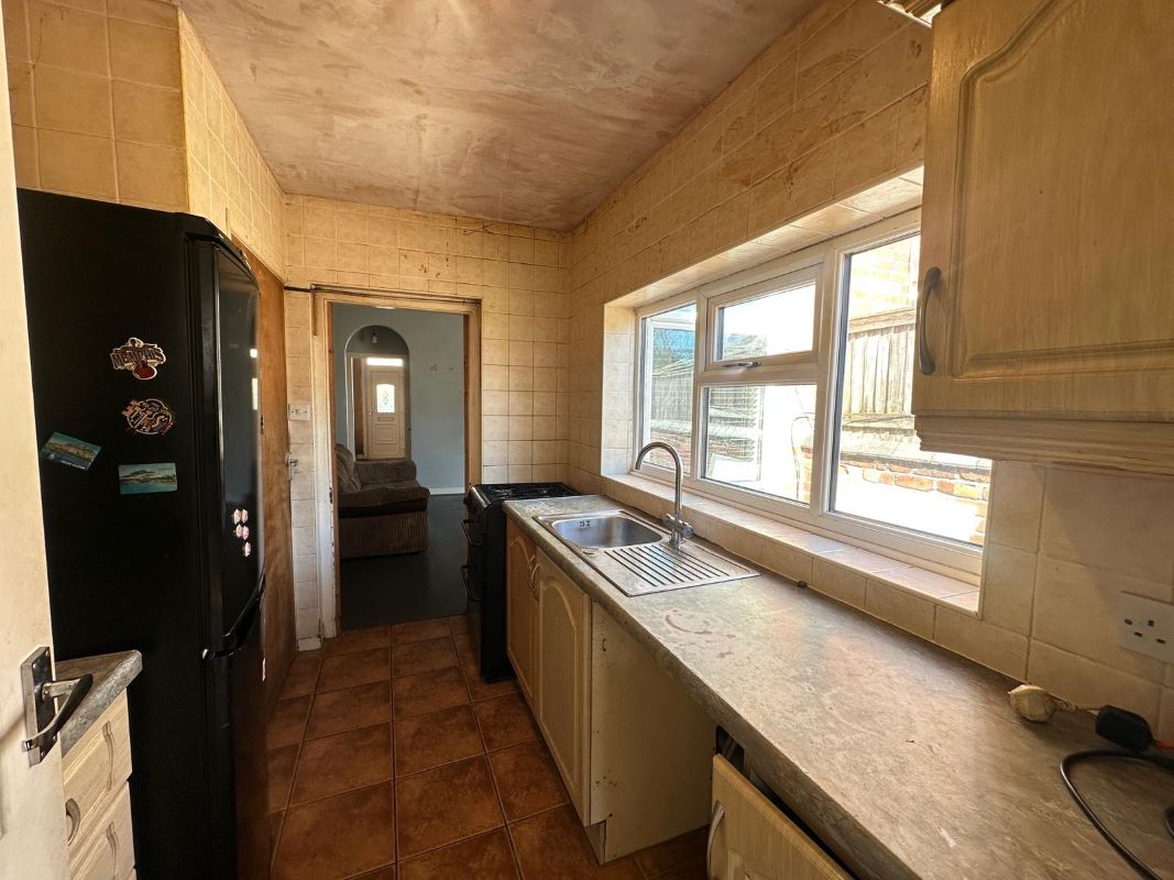 46 Farm Road, Oldbury, B68 8RD