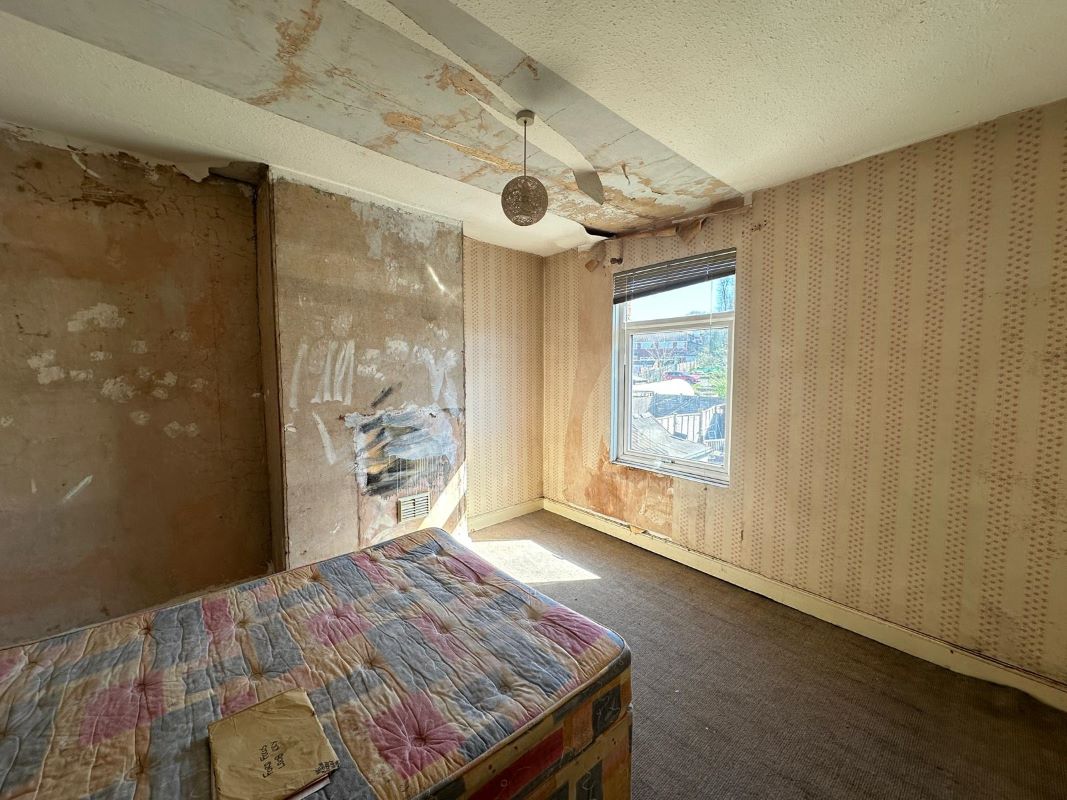 46 Farm Road, Oldbury, B68 8RD