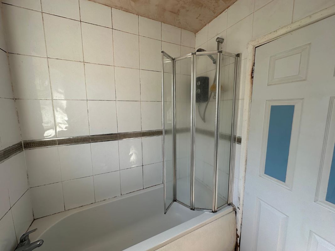 46 Farm Road, Oldbury, B68 8RD