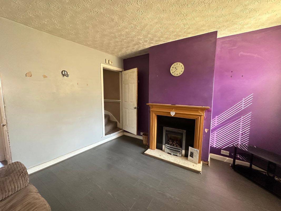 46 Farm Road, Oldbury, B68 8RD