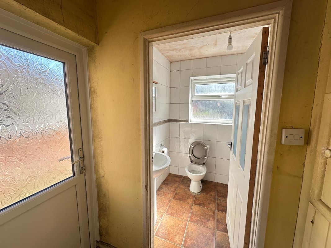 46 Farm Road, Oldbury, B68 8RD