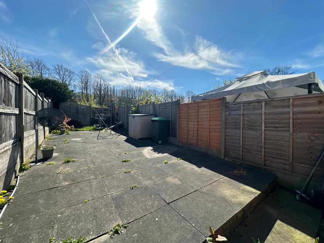 46 Farm Road, Oldbury, B68 8RD