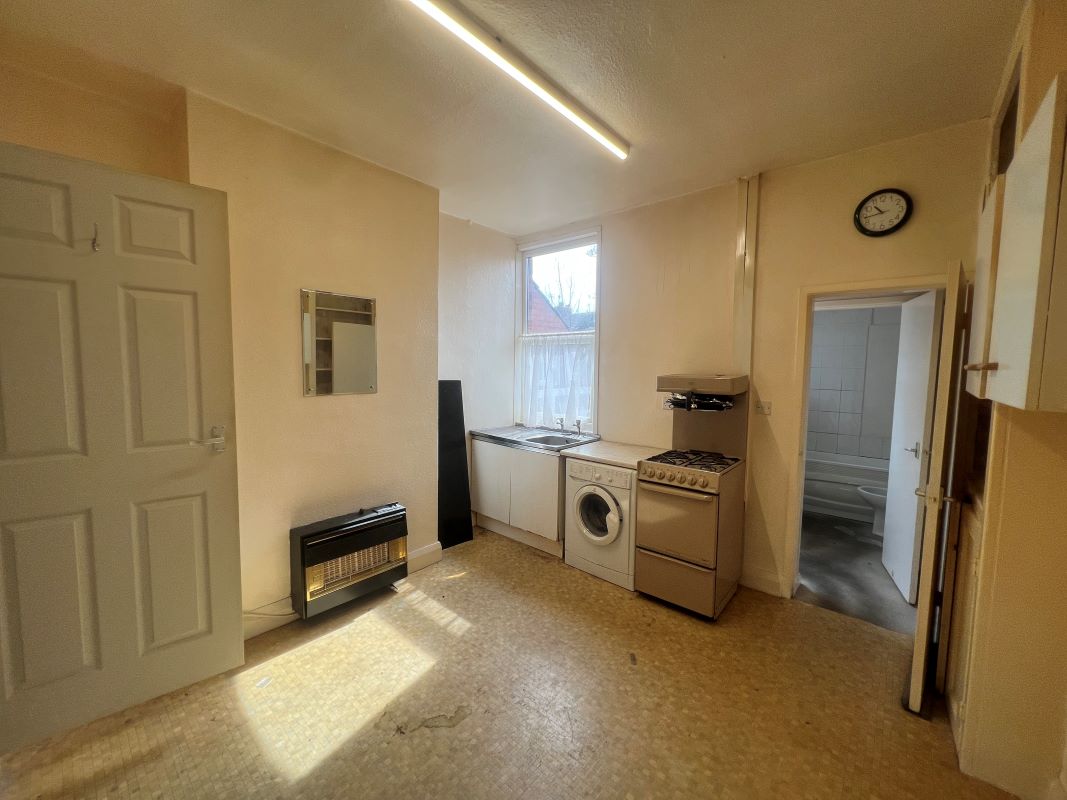 10 Blythe Road, Coventry, CV1 5AW