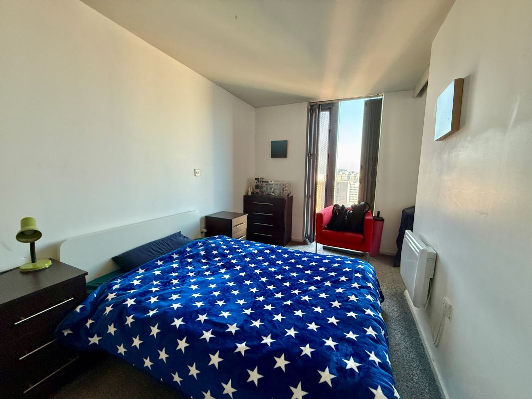 Apartment 2201 Beetham Tower, 10 Holloway Circus Queensway, Birmingham, B1 1BA