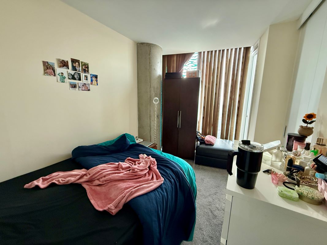 Apartment 2405 Beetham Tower, 10 Holloway Circus Queensway, Birmingham, B1 1BA
