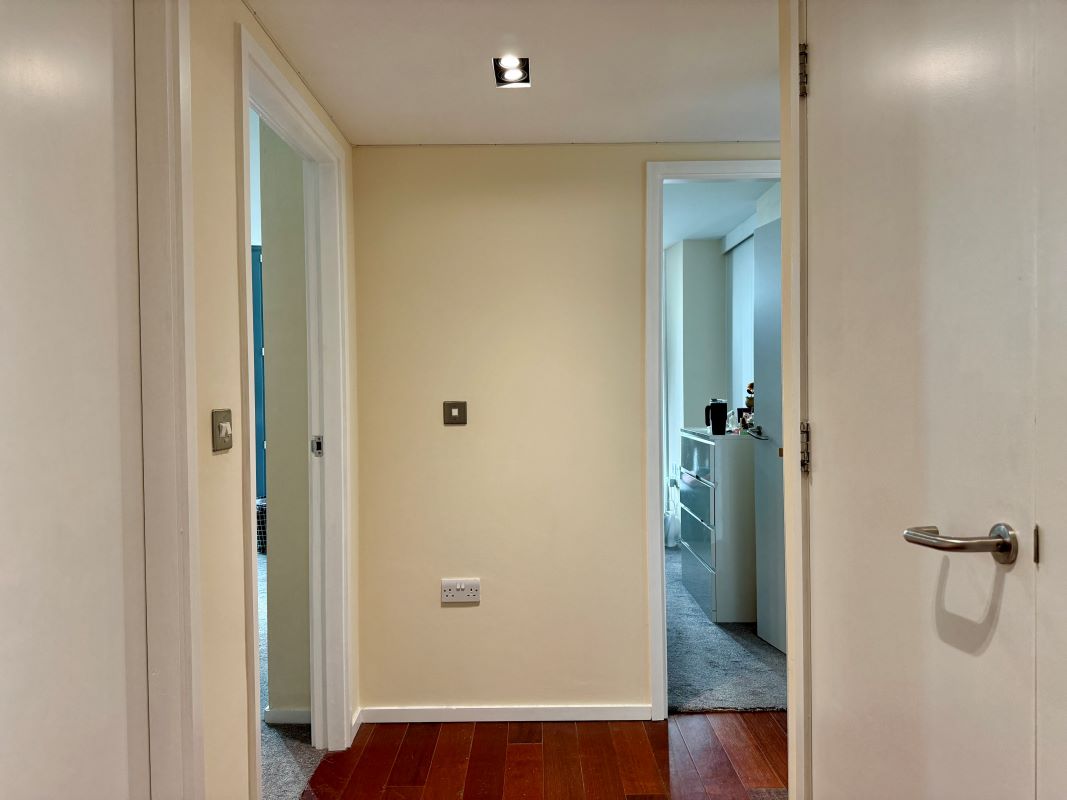 Apartment 2405 Beetham Tower, 10 Holloway Circus Queensway, Birmingham, B1 1BA